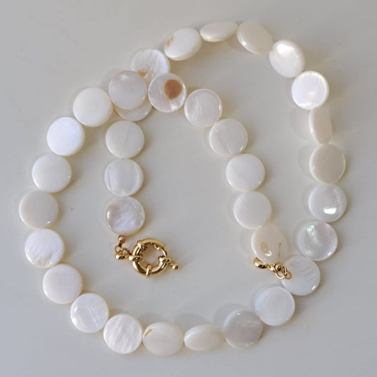 Colar Madrepérola Fecho Boia