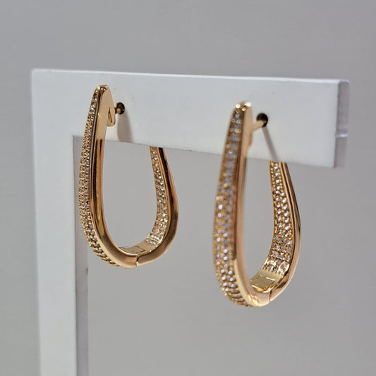 Argola Click Oval Cravejada