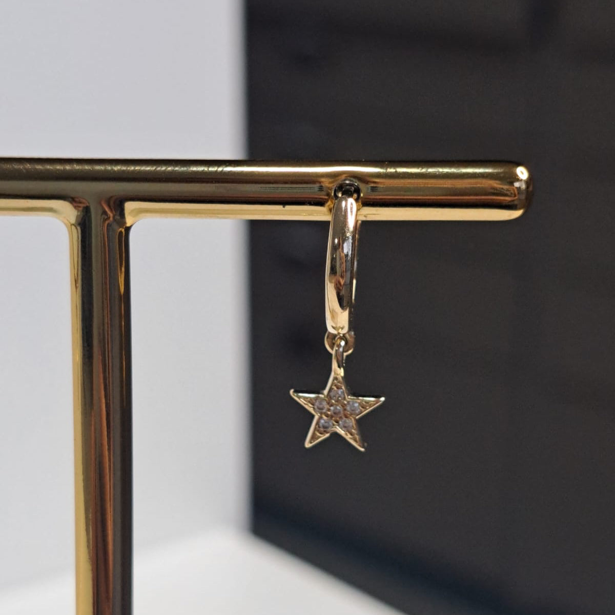 Brinco Infantil Estrela Zircônia P