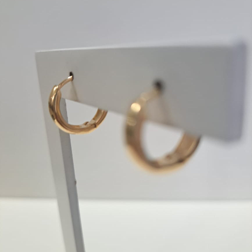 Brinco Argola Click P Dourado