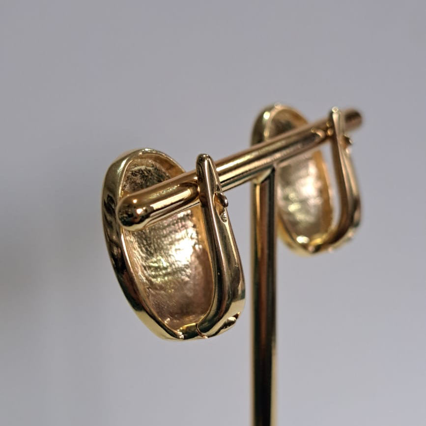 Brinco Oval Ouro Click