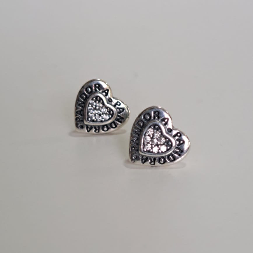 Brinco Coleção Dora Coração Zircônias