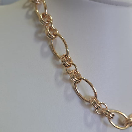 Colar Elos T Correntes Douradas