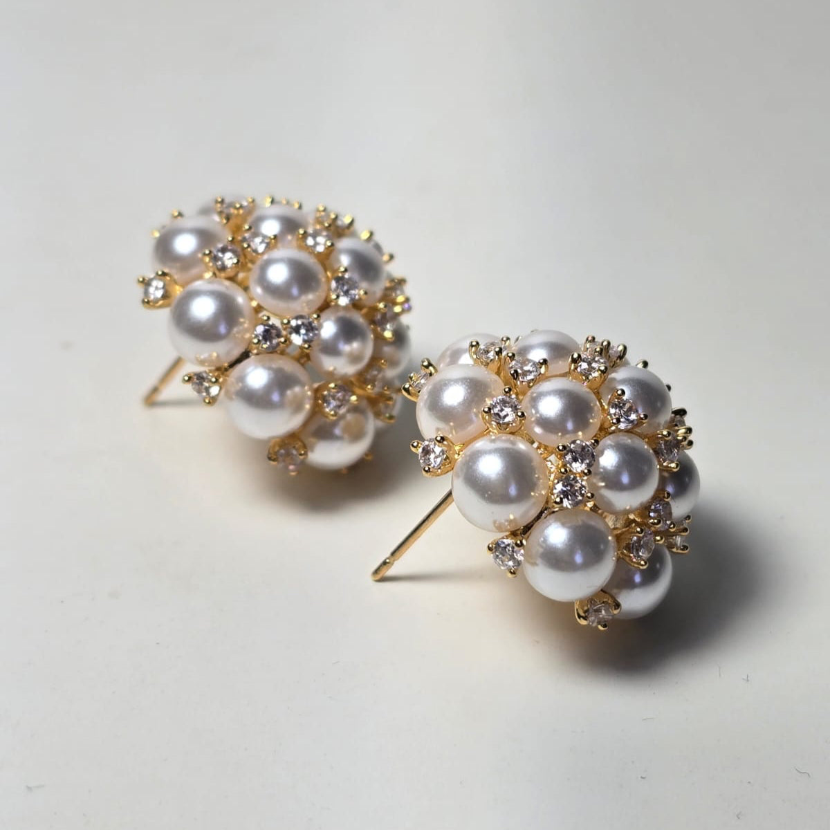 Brinco Bouquê Perolas e Zircônias