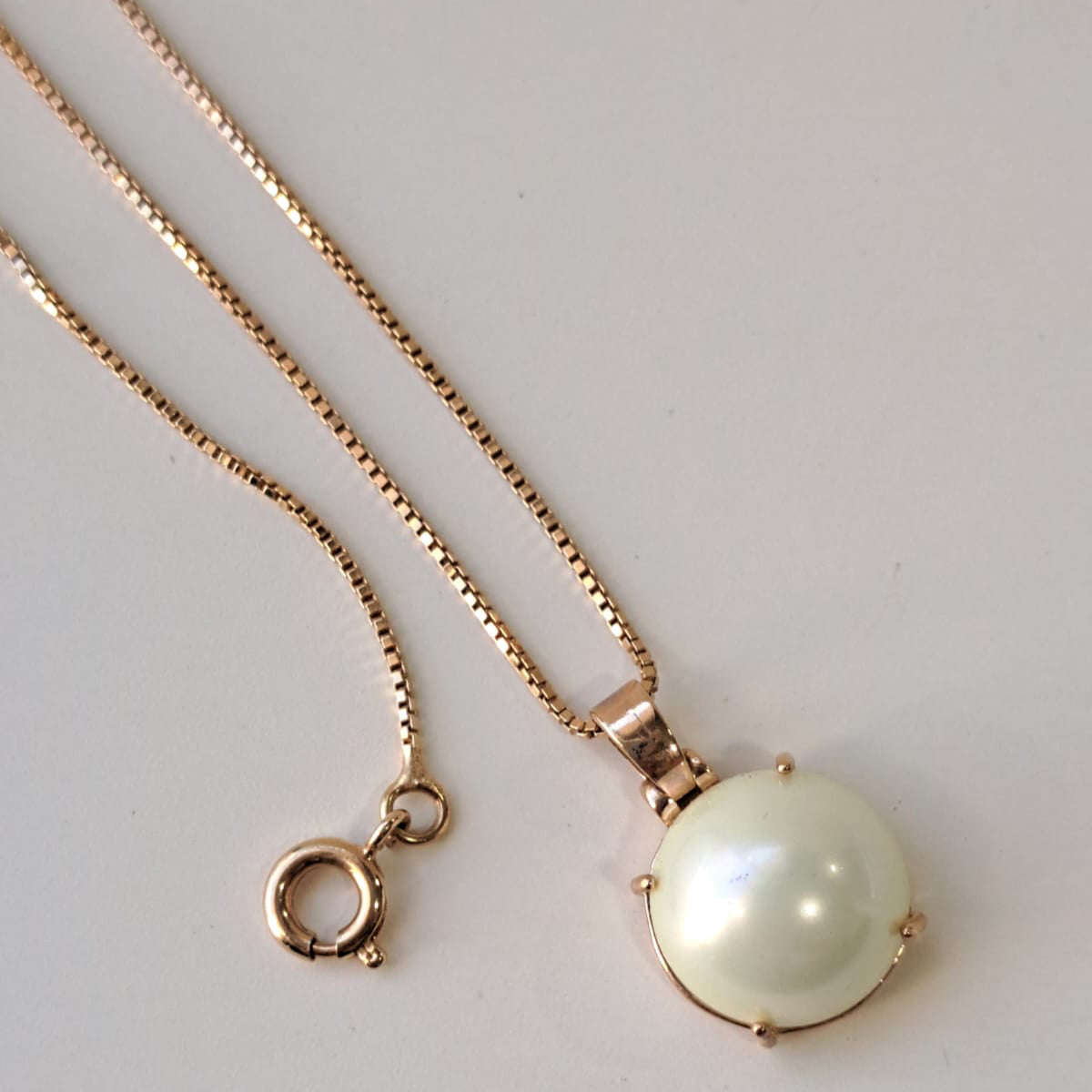 Colar Perola Meia Bola