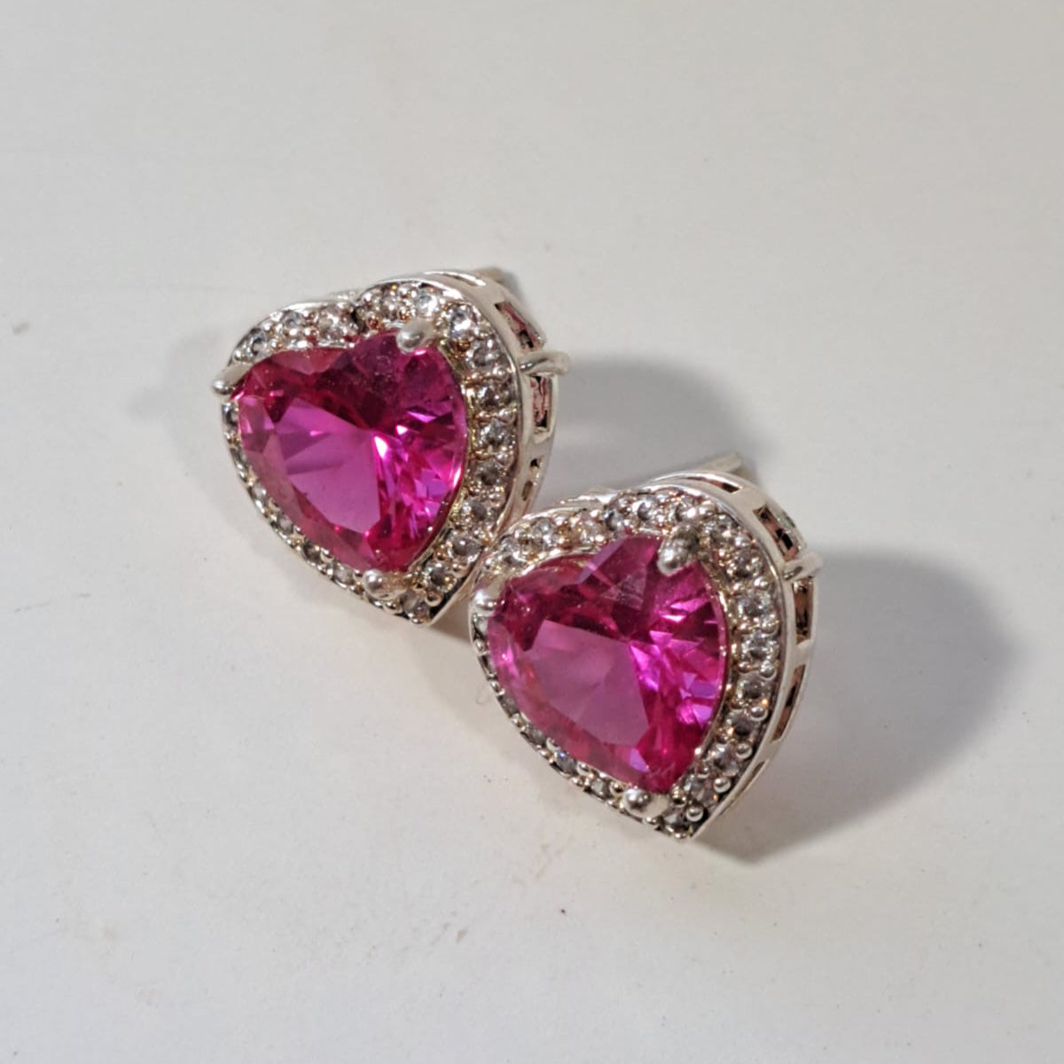 Brinco Coração Pink Zircônias