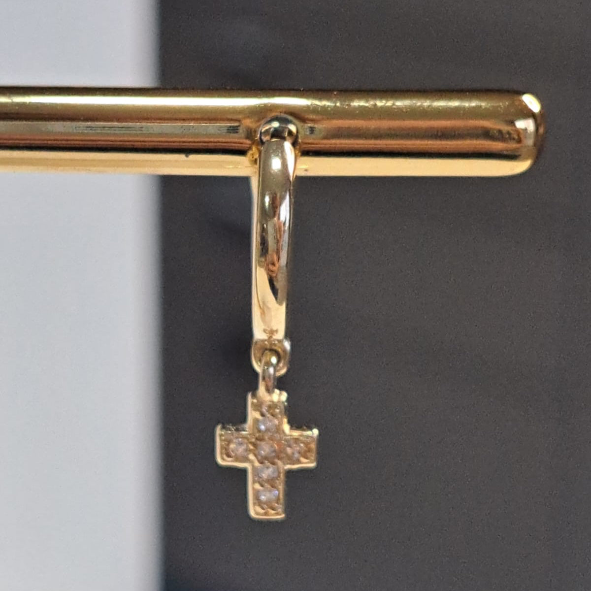 Brinco Infantil Argola Cruz Zircônias