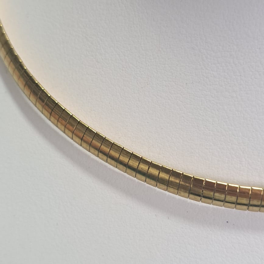 Chocker Snaker Laminada Dourada