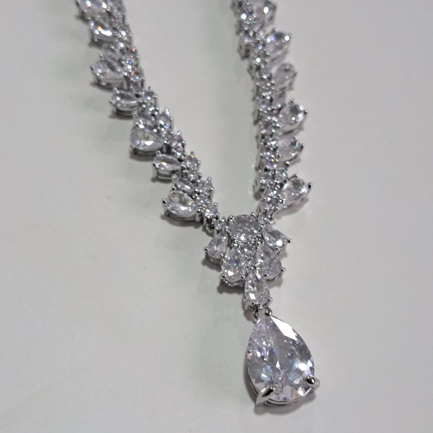 Colar Queen Zircônias RB