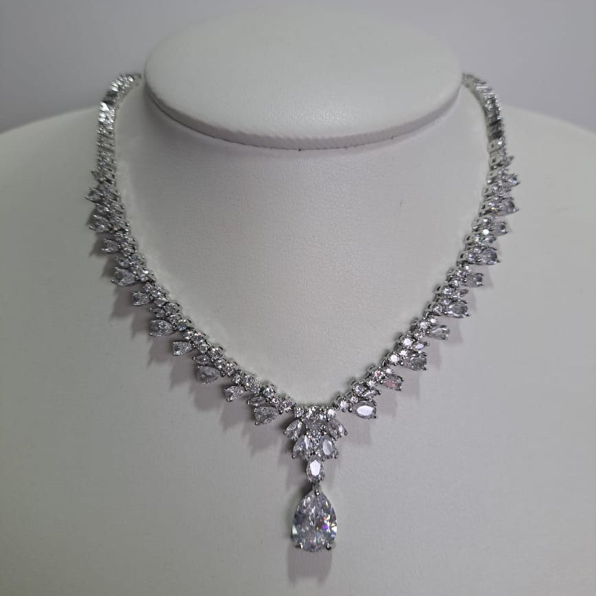 Colar Queen Zircônias RB