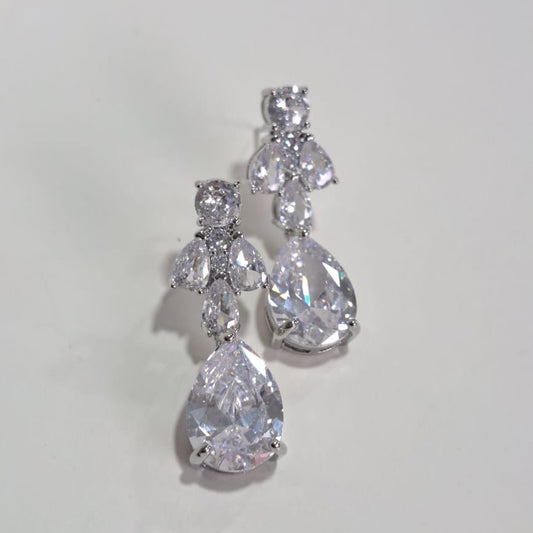 Brinco Queen Zircônias RB