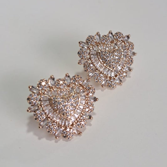 Brinco Queen Coração Zircônias Dourado