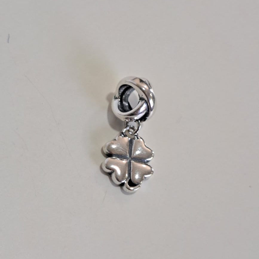 Berloque Coleção Dora Trevo Verde