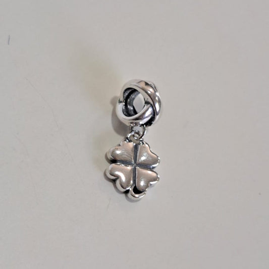 Berloque Coleção Dora Trevo Verde