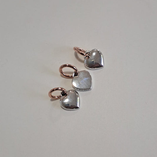 Berloque Coleção Dora 3 Corações Rosê