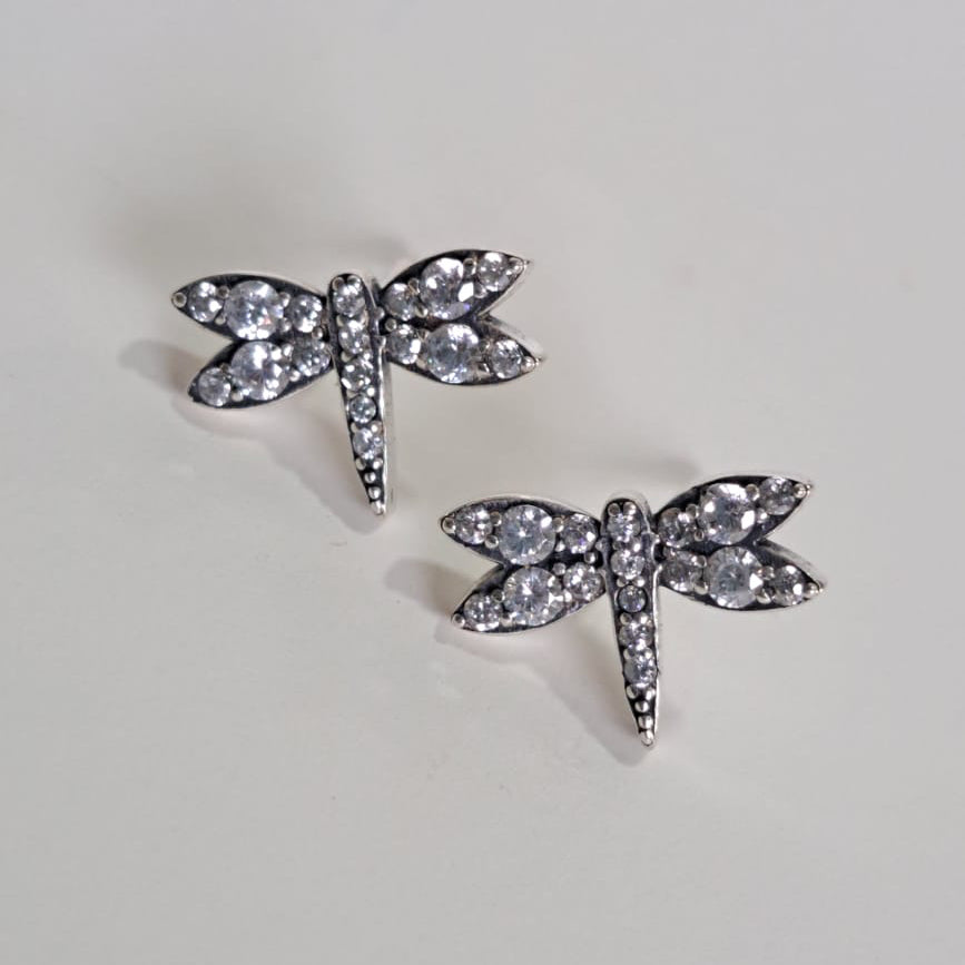 Brinco Coleção Dora  Coração Zircônias