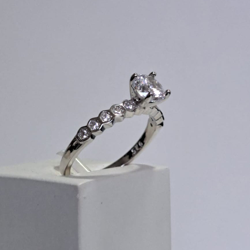 Anel Coleção Dora Aparador Cravejado Solit