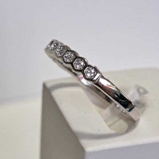 Anel Coleção Dora Aparador Cravejado Zircônias