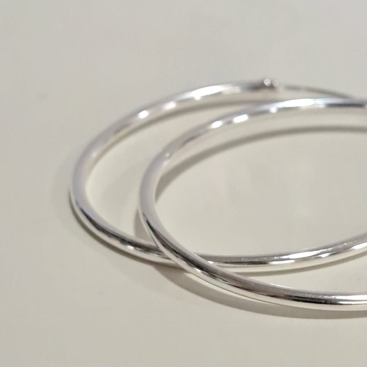 Brinco Coleção Dora  Argola M