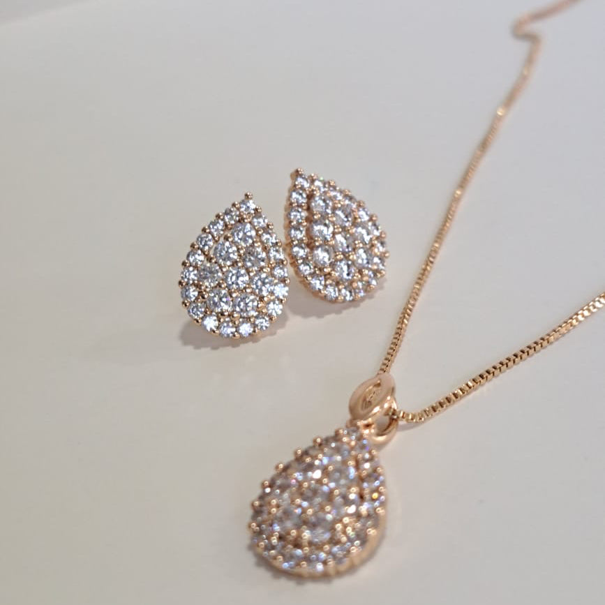 Conjunto Especial Gota Cravejada Zircônias