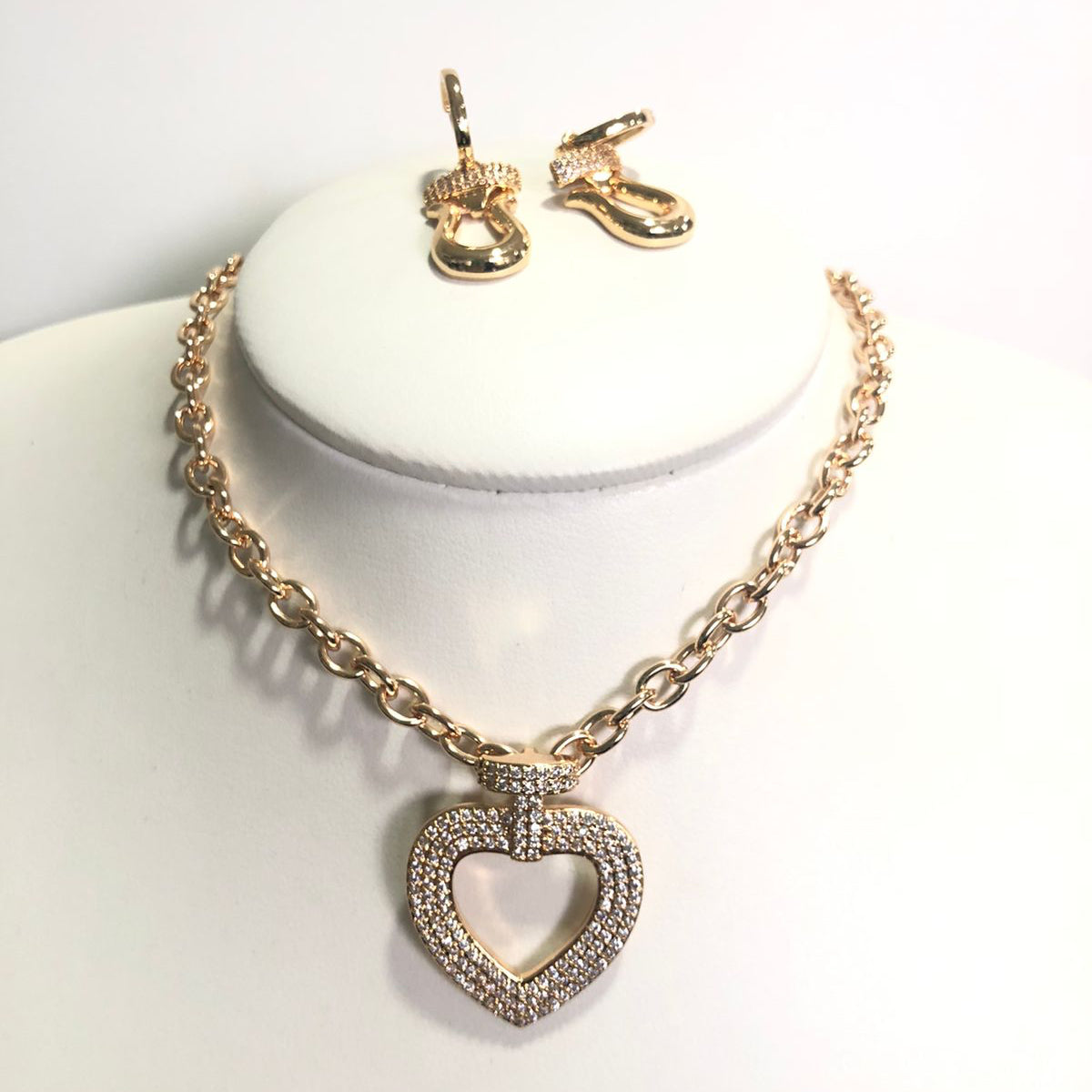 Conjunto Especial Coração Vazado Zircônias Brinco e Colar